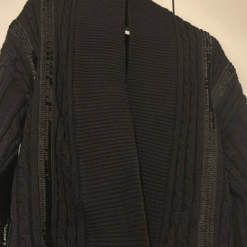 Escada - Picture 11 of 11